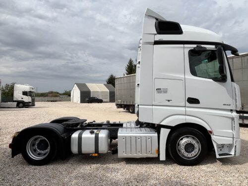 euro3-vehicle-2015-mercedes-benz-actros-1842-mega-streamspace-kabina-588-587-km
