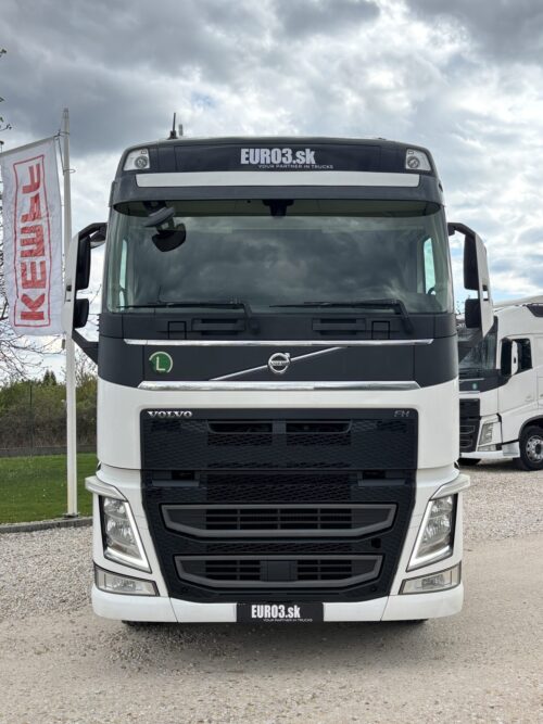 euro3-vehicle-2018-volvo-fh500-euro6-standard-parkcool-line2-931-493km-2ks-na-sklade