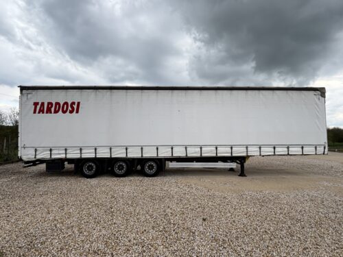 euro3-vehicle-schmitz-cargobull-scb-s3t-varios-mega-lifting-top-1-zdvihacia-naprava